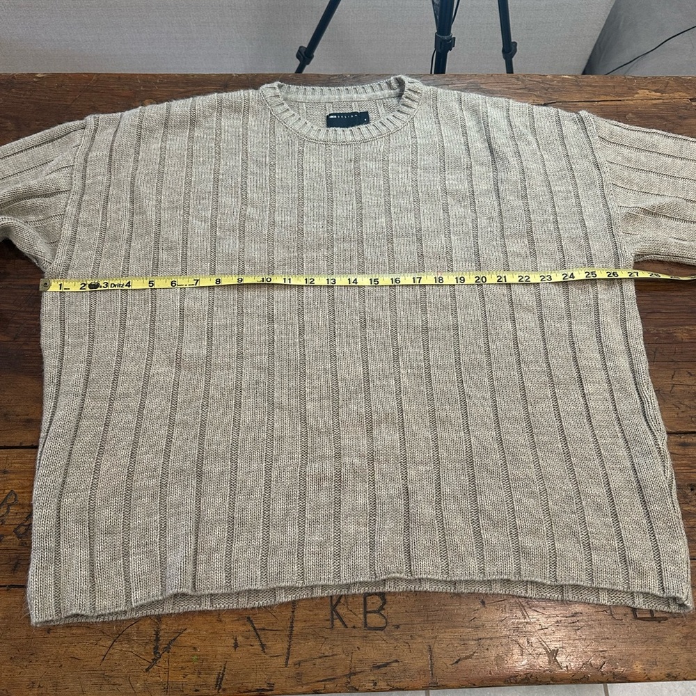 Men’s tan Crew Neck Sweater